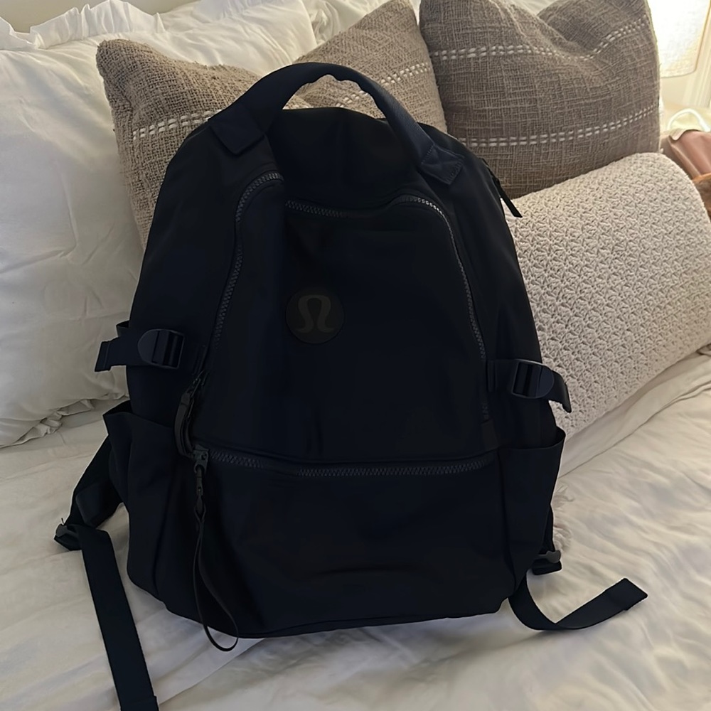 Lululemon navy blue backpack